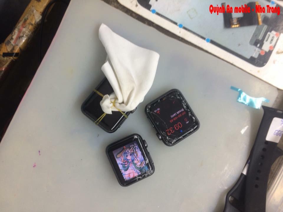 Apple watch repair glass in Nha Trang