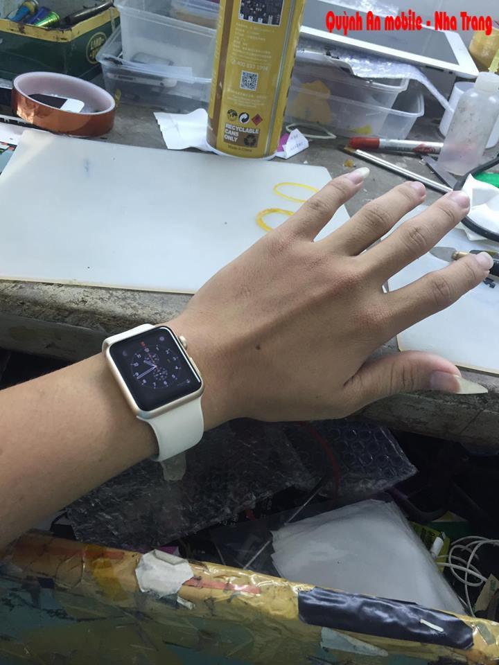 Apple watch repair glass in Nha Trang