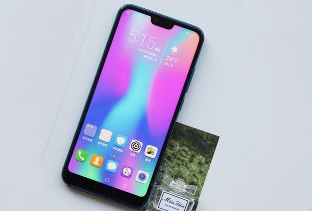 Honor 10 của Huawei.